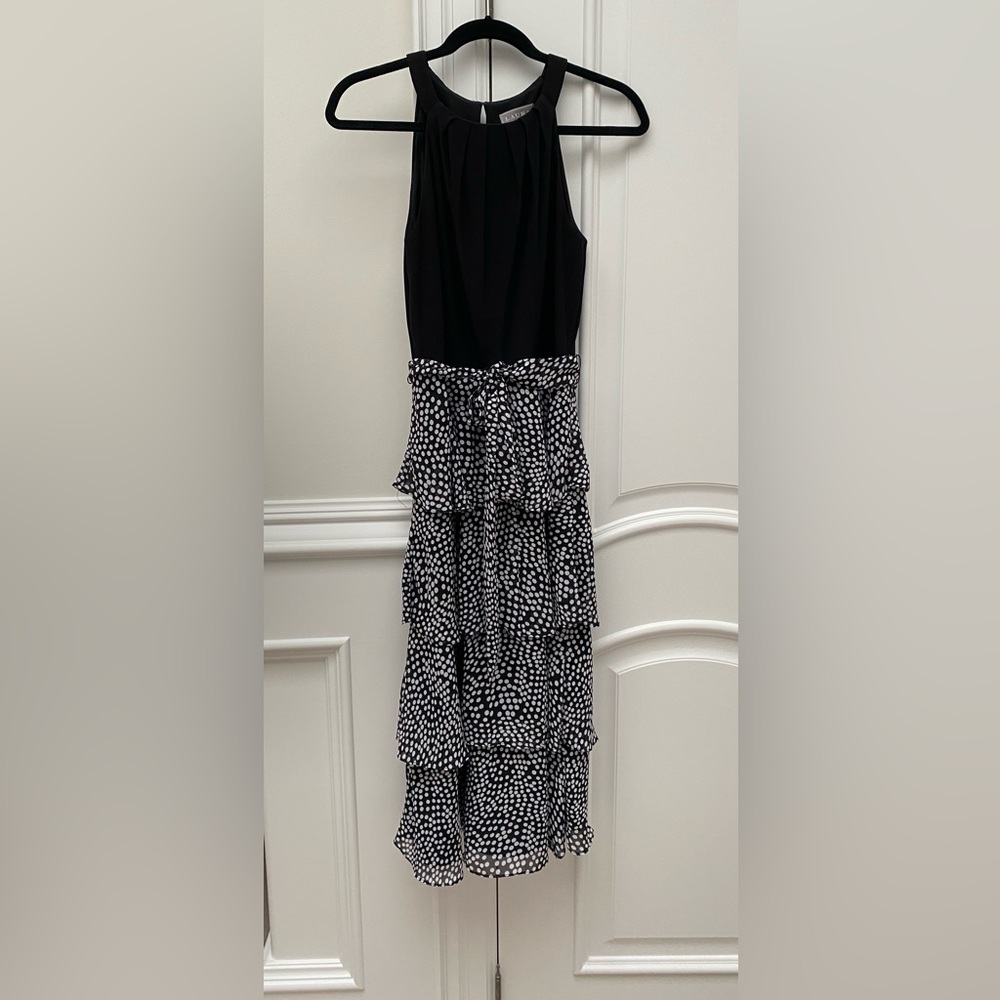 Black and white summer dress. Laura petite dress.